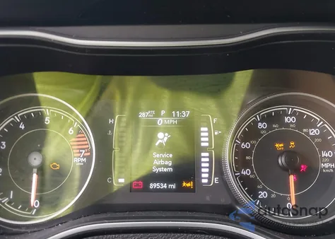 2021 Jeep Cherokee Latitude Fwd z USA, uszkodzony, nr VIN 1C4PJLCB9MD125782